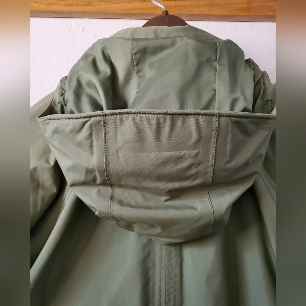 Vintage L.L.BEAN Classic Duster Rain Trench Coat **Detachable Hood - Picture 4 of 16